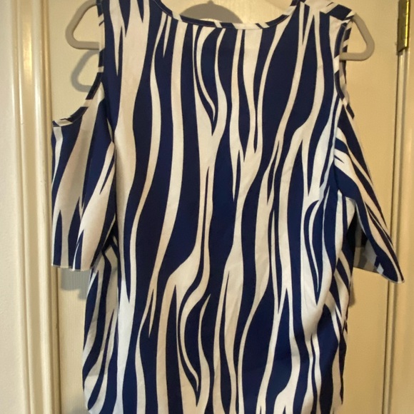 SHEIN Navy and White Zebra Print Cold Shoulder Blouse - Picture 2 of 5